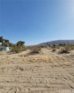 14 Cactus Ave, Twentynine Palms, CA, 92277