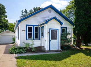1908 N Erb St, Appleton, WI 54911