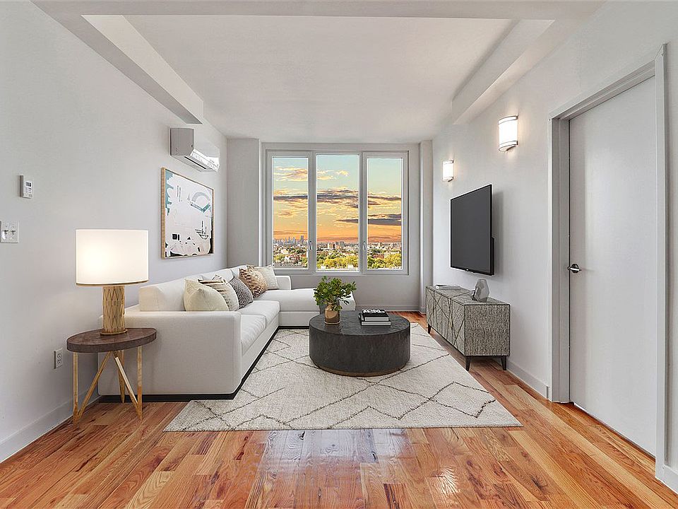 1st image of 17 Somers St #3G