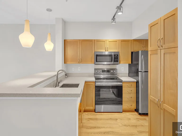 118 107th Ave NE #407 — Photo 12