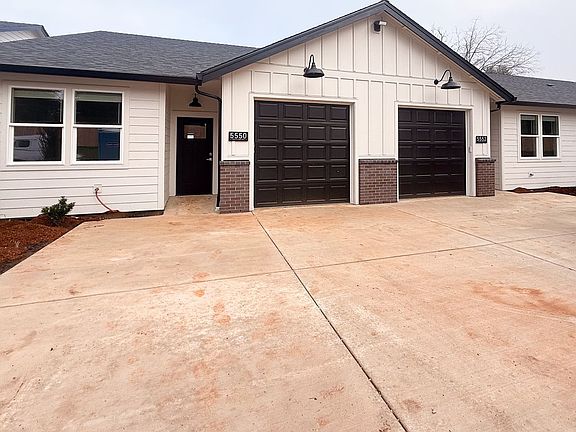 2nd image of 5534-5564 Skyline Rd S #5550