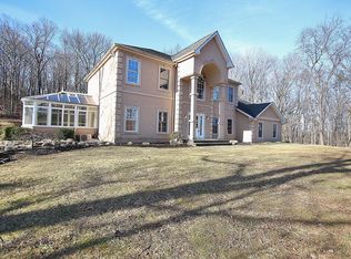 34 Pheasant Run Rd, Putnam Valley, NY 10579