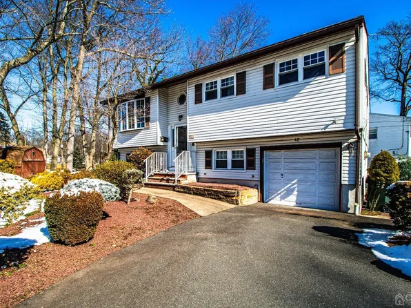 42 Eagle St, Iselin, NJ 08830