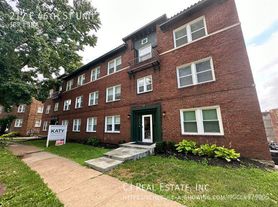 217 E 46th St