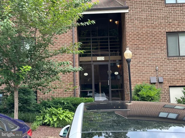 1523 Northgate Sq APT 1B, Reston, VA 20190