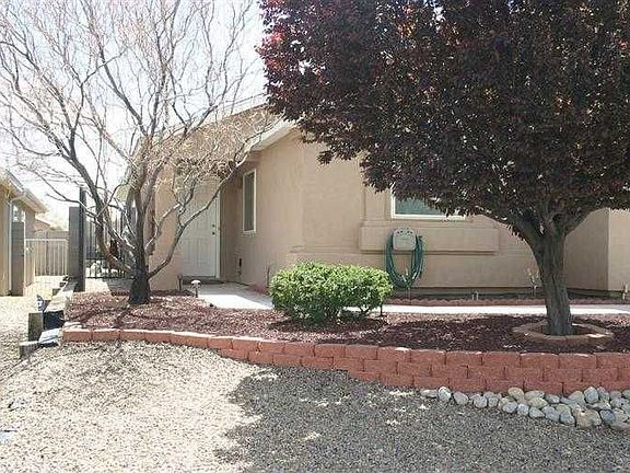 2nd image of 5708 Mesa Ridge Rd NW