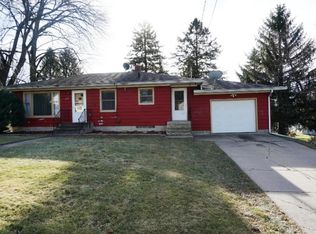 235 W Summit Ave, Ellsworth, WI 54011
