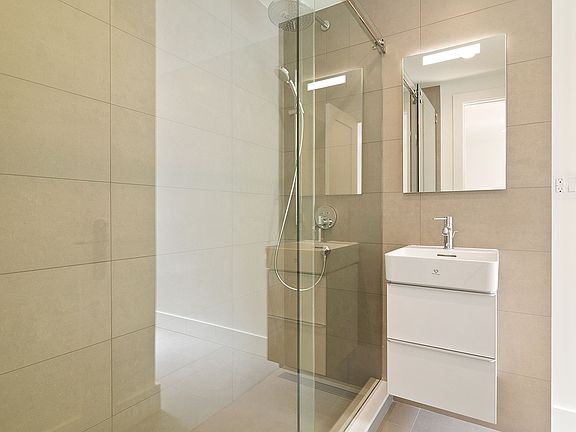 3rd image of 225 W 23rd St #2254B