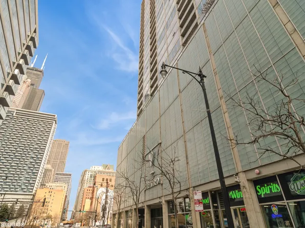 611 S Wells St APT 1608, Chicago, IL 60610