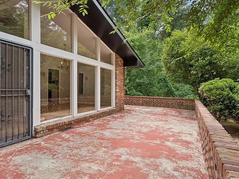 3543 Cloudland Dr — Photo 31