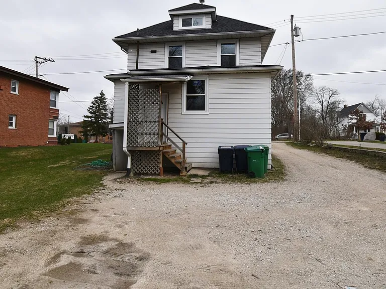 359 W Saint Charles Rd #B — Photo 15
