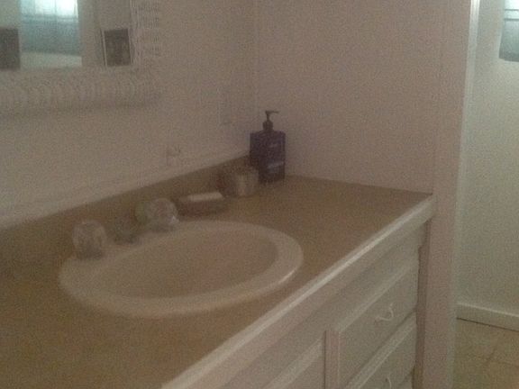 4th image of 1234 Hickory Ln