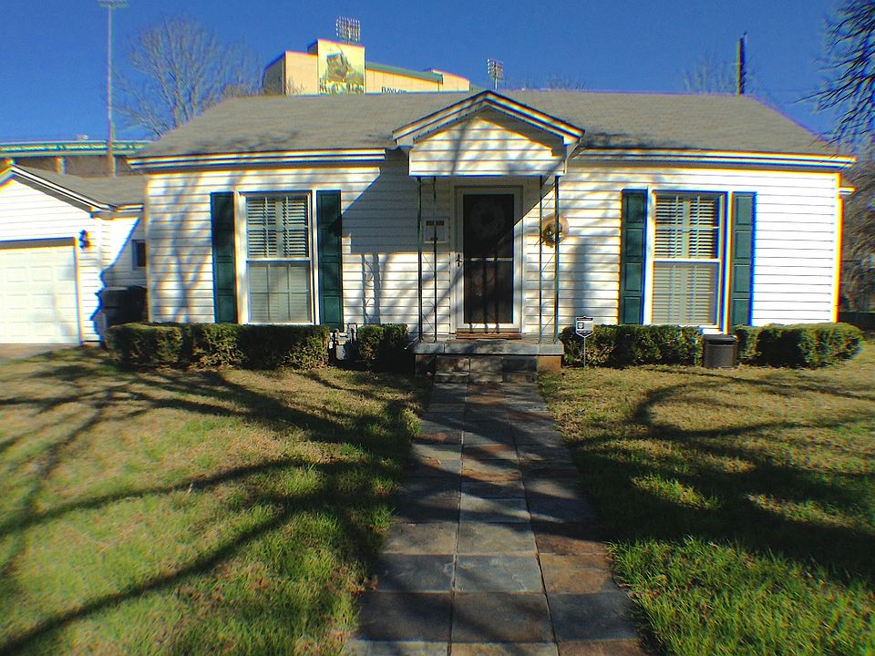 1st image of 3130 Willowbrook Dr