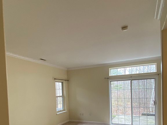 2nd image of 224 Turnberry Vlg #9