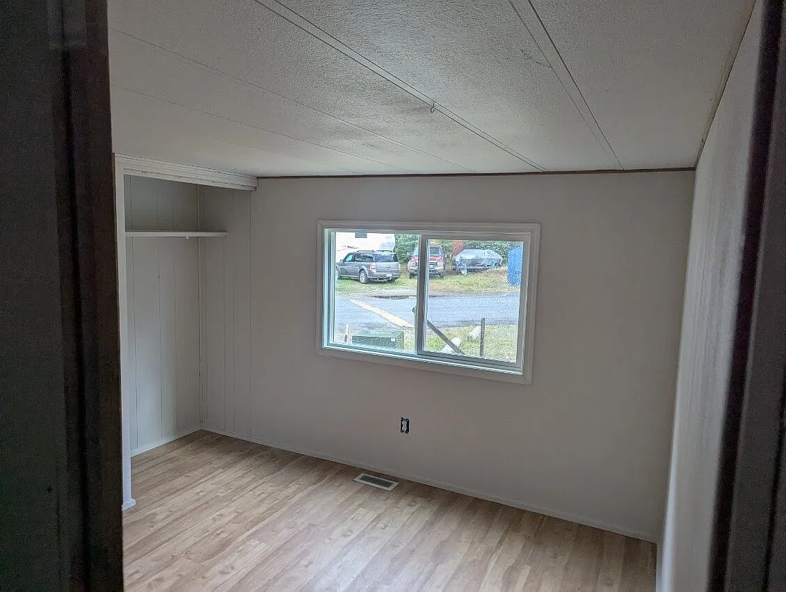 2 bed, 980 sqft, $420 — Photo 1