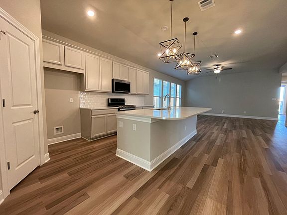 2nd image of 13 Birkshire Dr