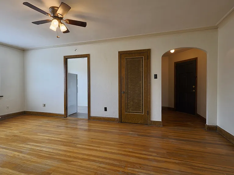 Apartments On Academy — Photo 38
