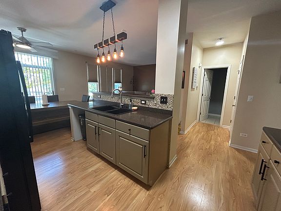 4th image of 5643 Cambridge Way