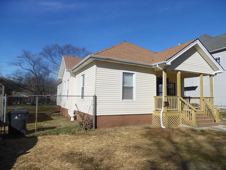 1st image of 2445 Woodbine Ave