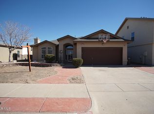 528 Cactus Crossing Dr, Horizon City, TX 79928