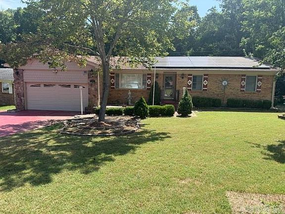 2nd image of 112 Berkshire Cir