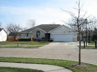 127 W Barefoot Ct, Appleton, WI 54913