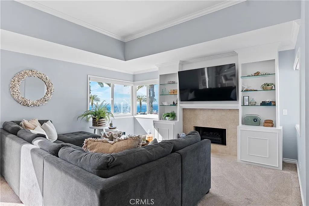 2 bed, 1022 sqft, $5,500 — Photo 3