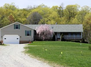 8530 Madison Rd, Montville, OH 44064