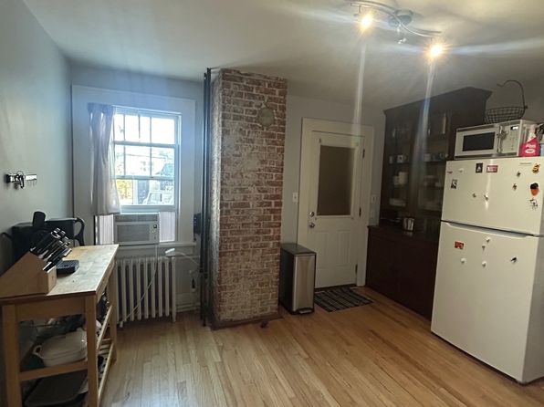 506 Warren St #2
