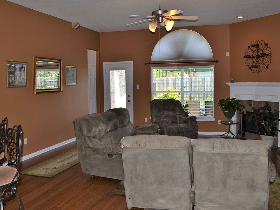 1st image of 25609 Southwood Oaks Ct