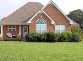 303 Sarah Ln, Portland, TN