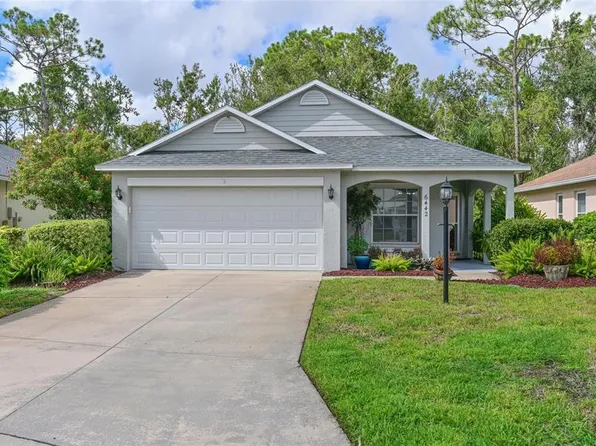 6442 Barberry Ct, Lakewood Ranch, FL 34202