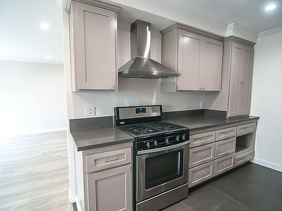 3rd image of 1447 Harvard St #174-2