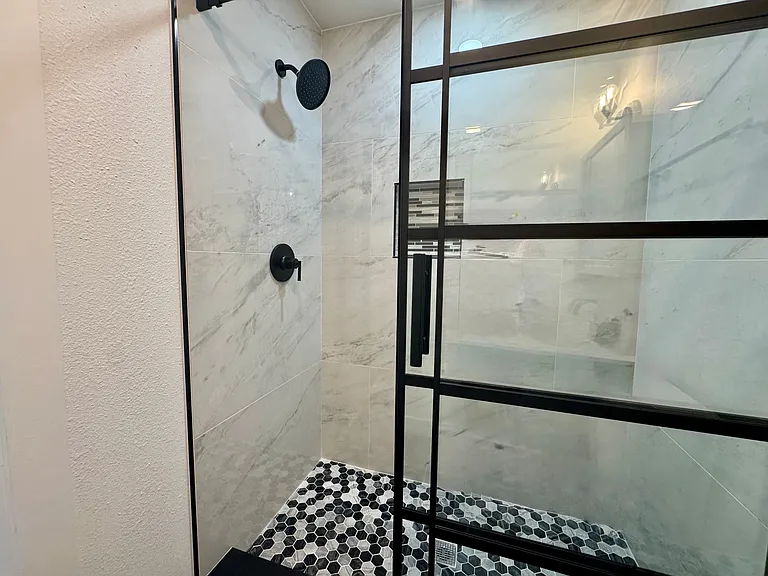 16 Ventura Blvd — Photo 14
