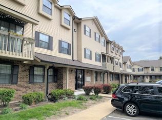 1486 W Jefferson Ave UNIT F, Naperville, IL 60540