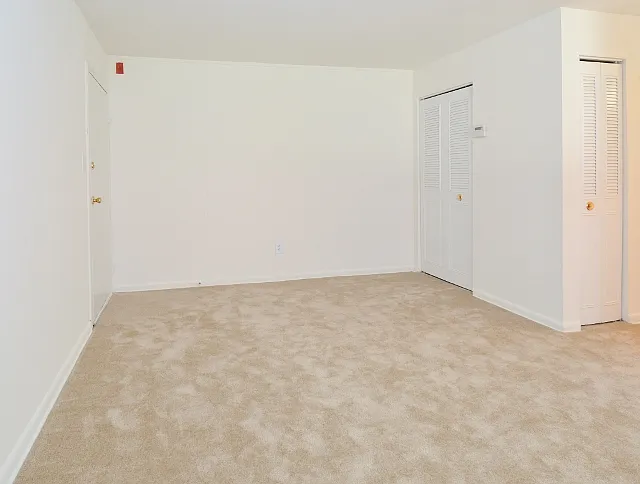 Boothwyn Court Apartments — Photo 4