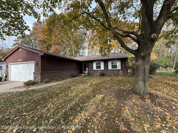 2940 Footman Dr, East Lansing, MI 48823