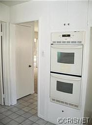 5th image of 9336 Lemona Ave