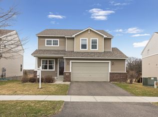 726 Lenox Dr, Waconia, MN 55387