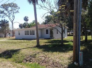 1947 Queen St, North Fort Myers, FL 33917