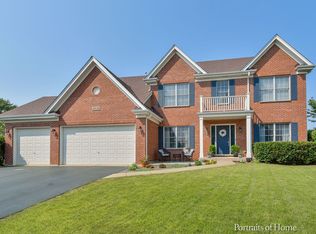 38W294 Berquist Dr, Geneva, IL 60134