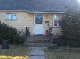 724 E 1st Ave, Roselle, NJ 07203