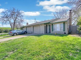1390 Val Dr, Marysville, CA
