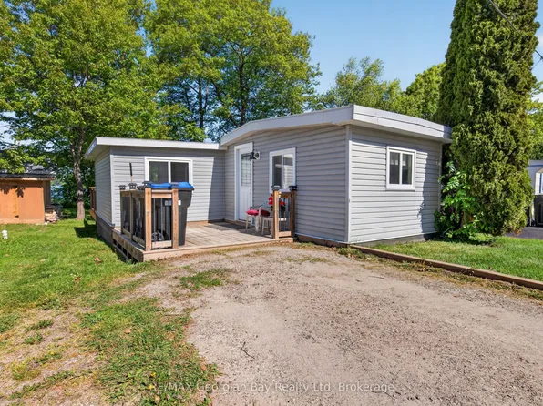 24 Lakeshore Rd, Midland, ON L4R 0B9
