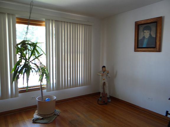 4th image of 4400 S Karlov Ave