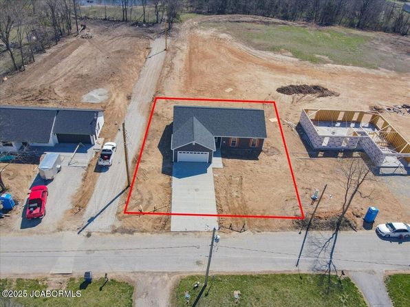 514 E 15th St, Eldon, MO 65026