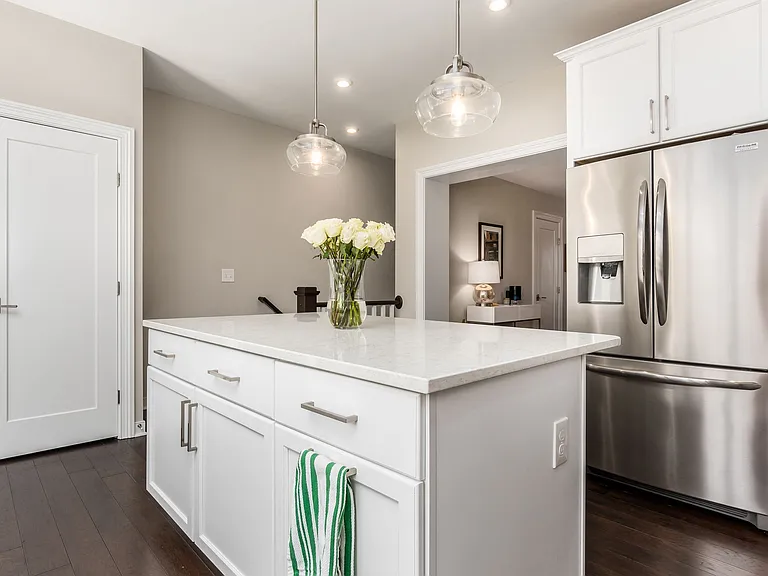 90 Normandy Ave — Photo 15