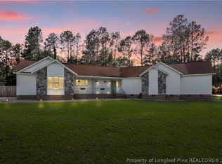 7801 Pintail Dr, Fayetteville, NC 28311