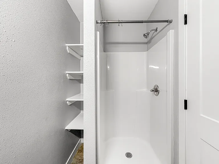 309 N 5th St #3 — Photo 8