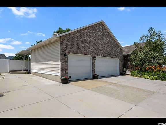 2nd image of 8938 S Sun Leaf Dr